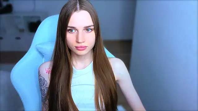 Snapshot of StellaLawless chatting on 10.19.25 StellaLawless online show from 10.19.25