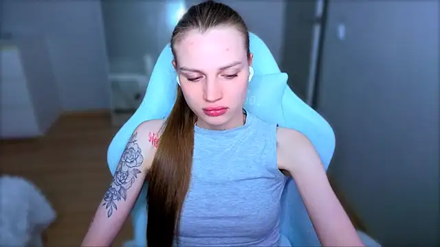 StellaLawless online show from 05.08.26