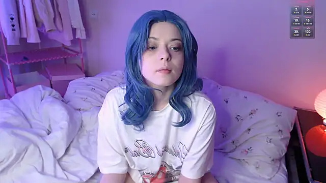 Snapshot of KatieMelone chatting on 03.14.26 KatieMelone online show from 03.14.26