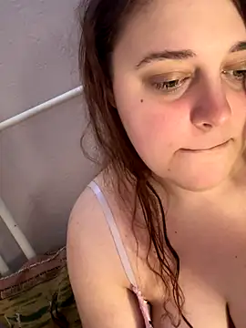 Snapshot of Vikkancs_X chatting on 11.16.25 Vikkancs X online show from 11.16.25