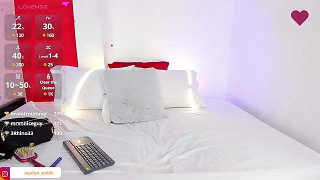 MarilynSmIith online show from 12.04.24