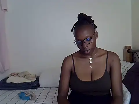 Sweet Bear online show from 03.10.25