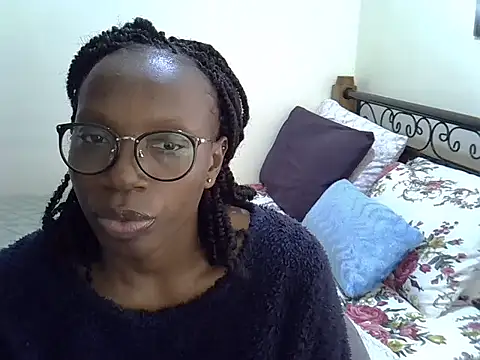 Sweet Bear online show from 09.11.25