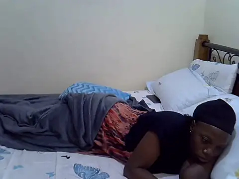 Sweet Bear online show from 10.06.25