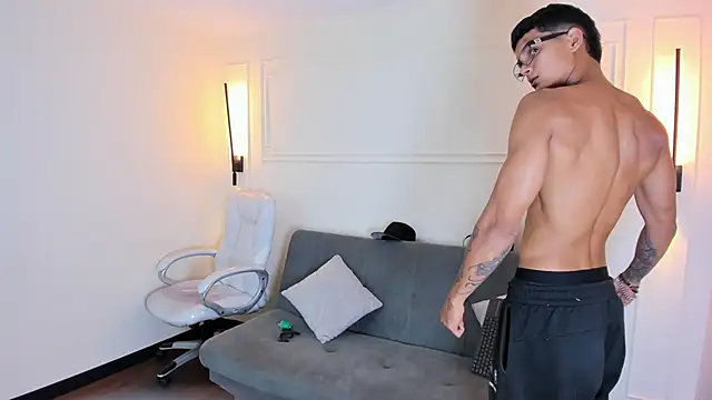 Paradise boy s online show from 09.09.25