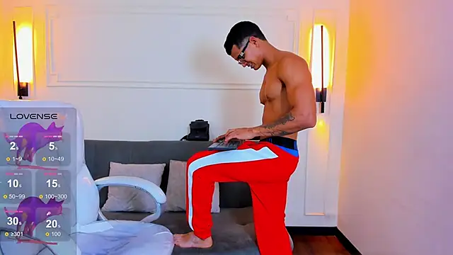 Paradise boy s online show from 03.02.26