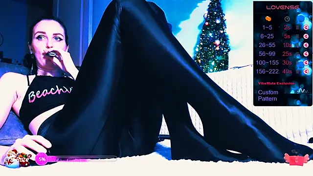 Lina Owl online show from 12.20.24