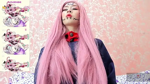 Snapshot of NEZUKO_MITSURI chatting on 10.09.25 NEZUKO MITSURI online show from 10.09.25