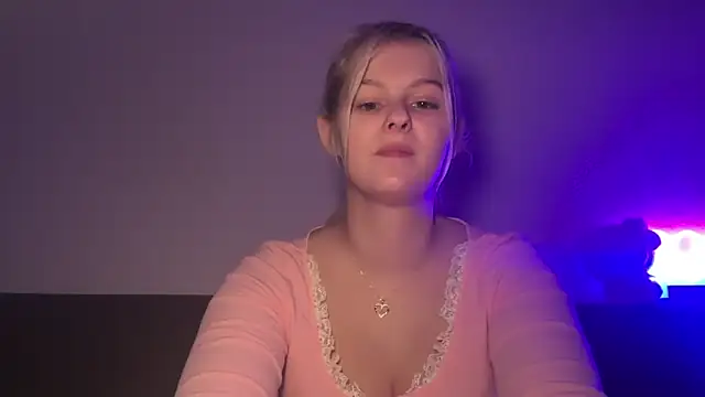 Allylove03 online show from 01.31.26