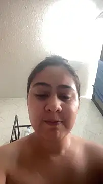 Snapshot of Miabonnett_ chatting on 02.12.26 Miabonnett online show from 02.12.26