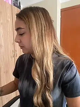 Snapshot of Miabonnett_ chatting on 07.29.26 Miabonnett online show from 07.29.26