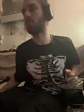 pervy devil online show from 12.16.25