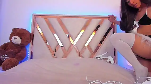  Andyy   online show from 12.30.24