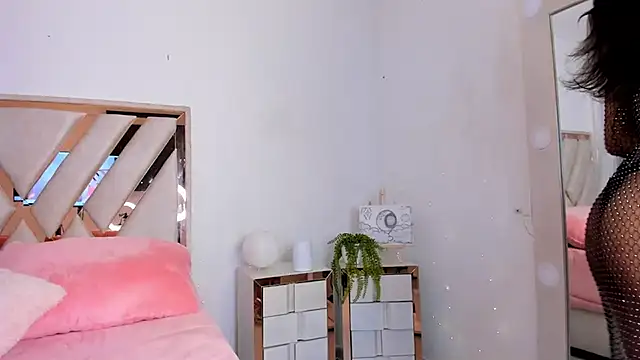  Andyy   online show from 02.23.25