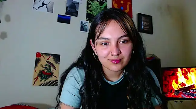 Snapshot of sweetiee_mary chatting on 01.28.25 sweetiee mary online show from 01.28.25