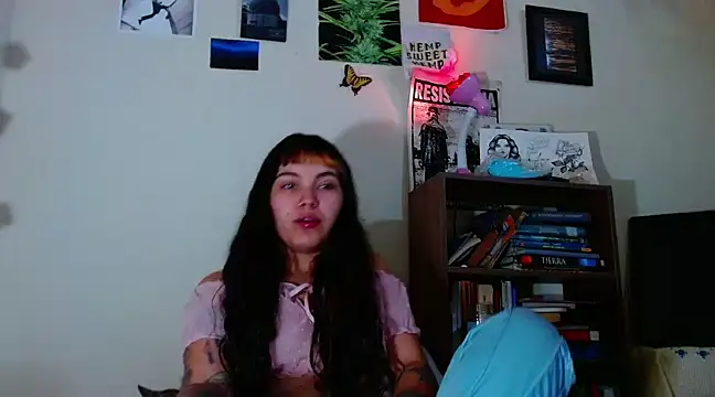 Snapshot of sweetiee_mary chatting on 03.01.25 sweetiee mary online show from 03.01.25