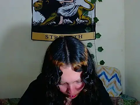 Snapshot of sweetiee_mary chatting on 01.07.26 sweetiee mary online show from 01.07.26