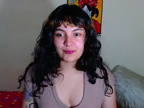 Snapshot of sweetiee_mary chatting on 05.20.26 sweetiee mary online show from 05.20.26