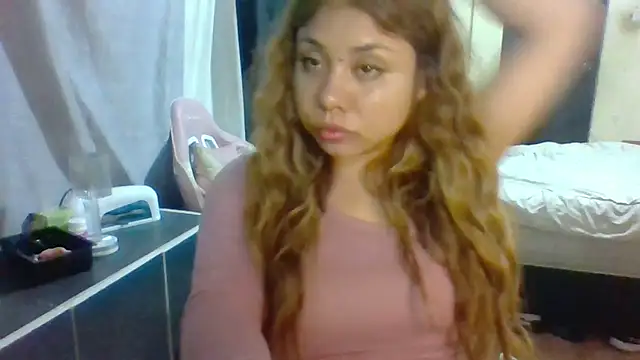 Jennxdolls online show from 12.31.24