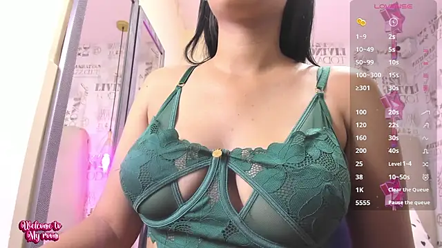 Snapshot of LAILAMORFY chatting on 02.11.25 LAILAMORFY online show from 02.11.25