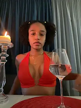 Snapshot of Black_Dolll chatting on 12.29.24 Black Dolll online show from 12.29.24