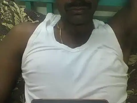 Snapshot of bas1cooks chatting on 12.29.24 bas1cooks online show from 12.29.24