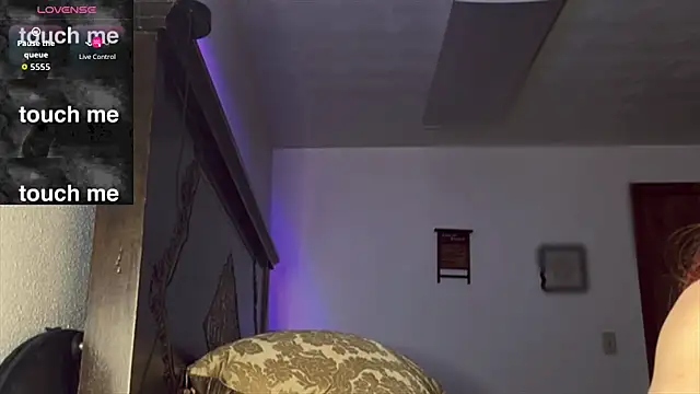 MonroeLoves online show from 02.20.26