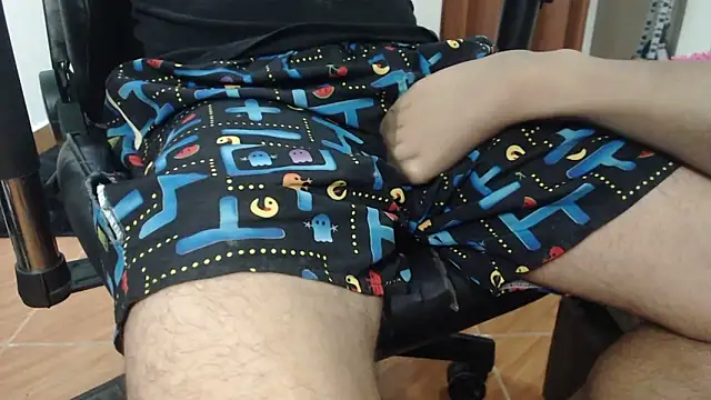 OldManAndGirlishLady online show from 05.23.26