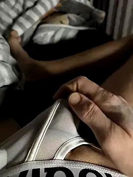 kleinerhannes3 online show from 12.14.24