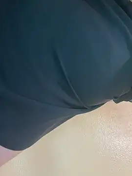 Evelyn Moon online show from 02.17.25