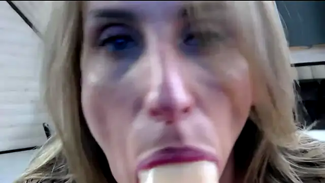 MissEla online show from 12.14.24