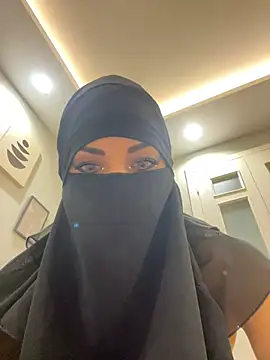 Snapshot of Amberonee31 chatting on 02.01.25 Amberonee31 online show from 02.01.25