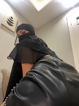 Snapshot of Amberonee31 chatting on 02.09.25 Amberonee31 online show from 02.09.25