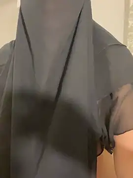 Snapshot of Amberonee31 chatting on 02.13.25 Amberonee31 online show from 02.13.25