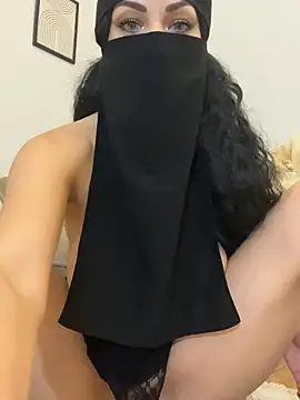 Snapshot of Amberonee31 chatting on 02.25.25 Amberonee31 online show from 02.25.25