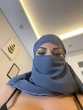 Snapshot of Amberonee31 chatting on 03.10.25 Amberonee31 online show from 03.10.25