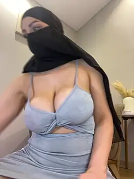 Snapshot of Amberonee31 chatting on 03.04.26 Amberonee31 online show from 03.04.26