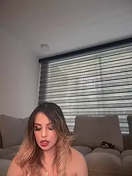 Alirawrz online show from 03.08.25