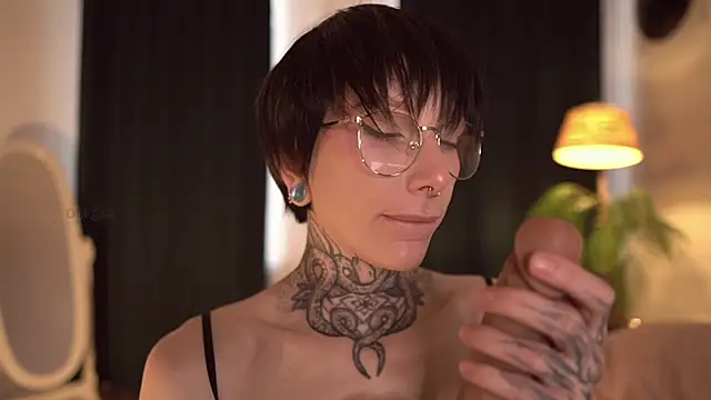 Snapshot of ifuckingtoy_ chatting on 09.20.25 ifuckingtoy  online show from 09.20.25