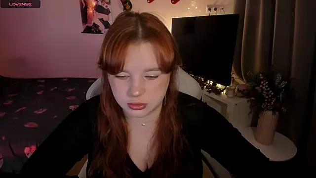Snapshot of _Lisa_x chatting on 12.31.24  Lisa x online show from 12.31.24