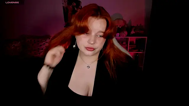Snapshot of _Lisa_x chatting on 10.01.25  Lisa x online show from 10.01.25
