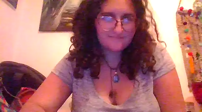 Snapshot of juicyrubies chatting on 01.21.25 juicyrubies online show from 01.21.25