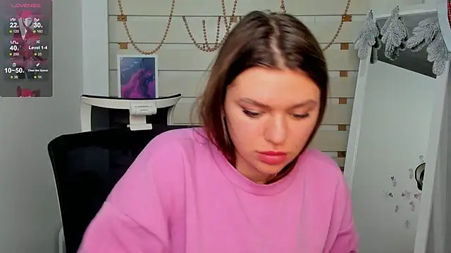 Josephine Kiss online show from 12.15.24