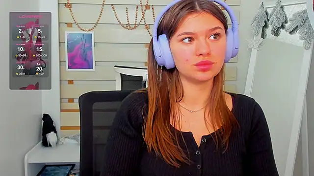 Josephine Kiss online show from 12.29.24