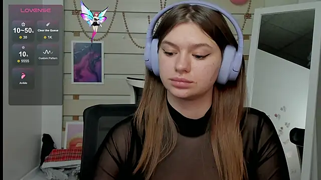 Josephine Kiss online show from 03.09.25