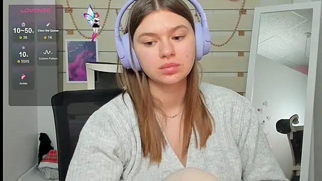 Josephine Kiss online show from 03.20.25