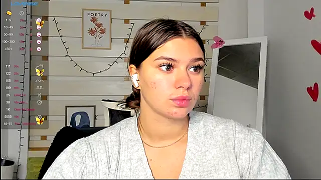 Josephine Kiss online show from 10.21.25