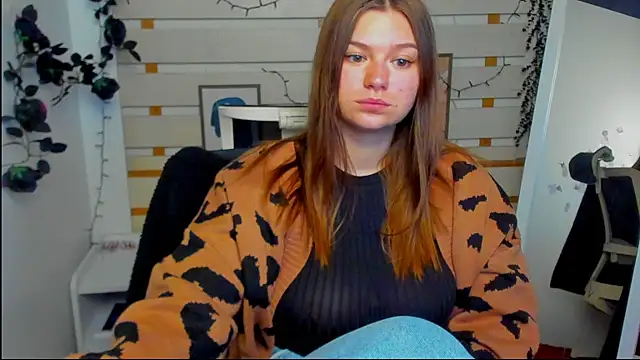 Josephine Kiss online show from 04.26.26