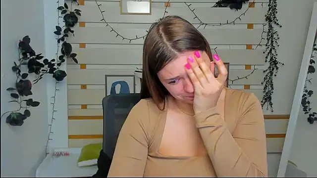 Josephine Kiss online show from 04.29.26