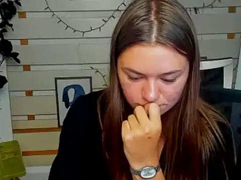 Snapshot of Josephine_Kiss chatting on 06.23.26 Josephine Kiss online show from 06.23.26